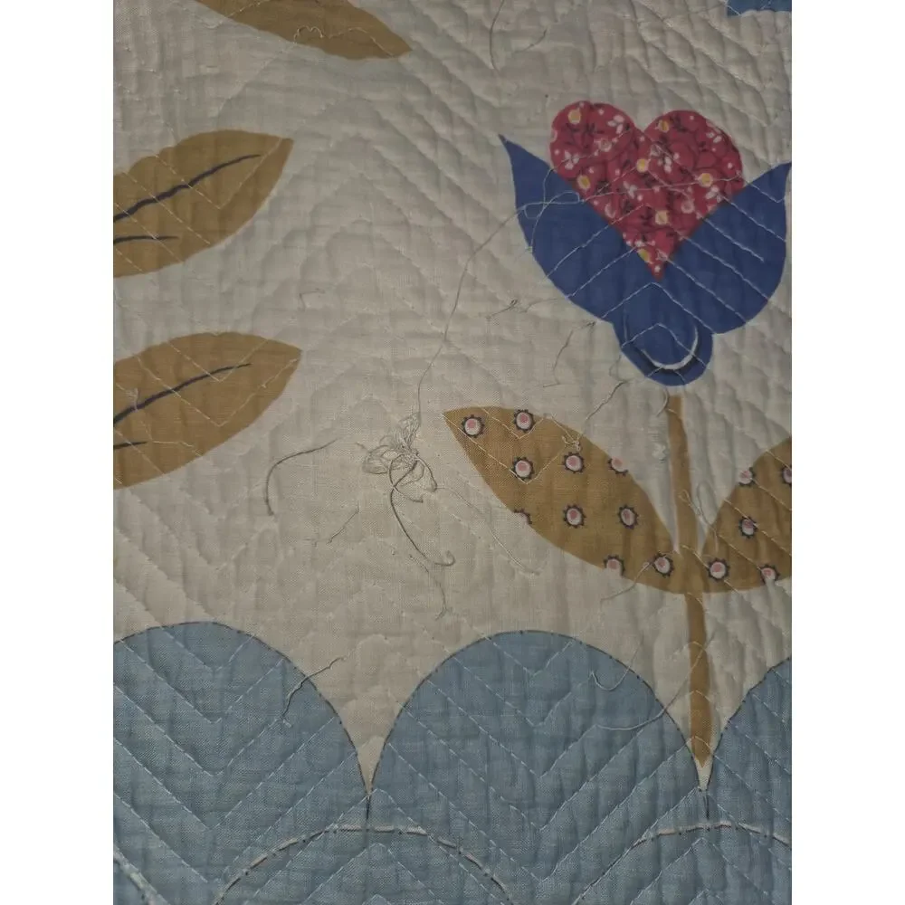 Vintage Flower Applique Cutter Quilt Full Size
